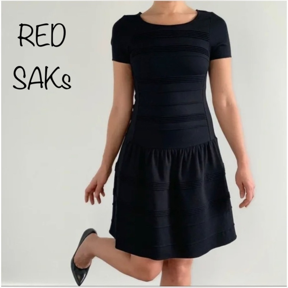 Saks Fifth Avenue Little Black Dress W8
